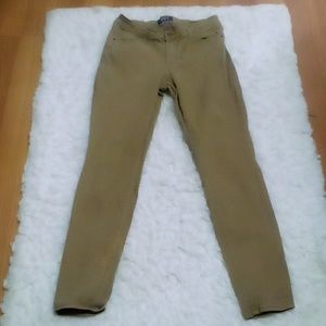 Old Navy Rockstar size 8 standard brown jeans